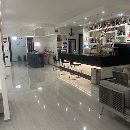 Hotel La Pergola Bellaria-Igea Marina Eksteriør billede