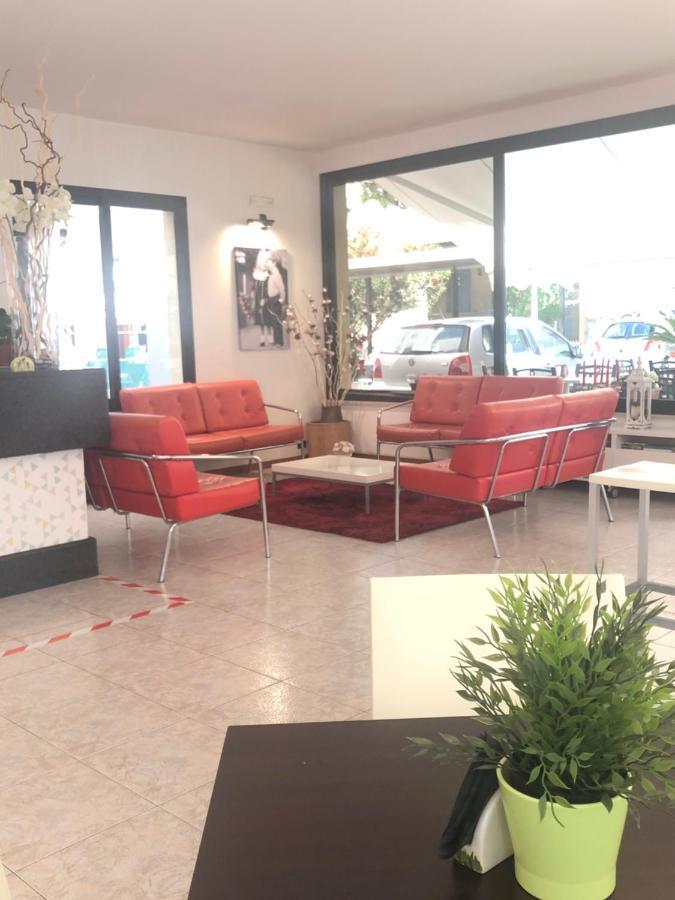 Hotel La Pergola Bellaria-Igea Marina Eksteriør billede