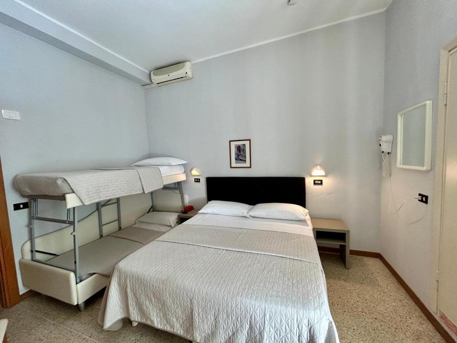Hotel La Pergola Bellaria-Igea Marina Eksteriør billede