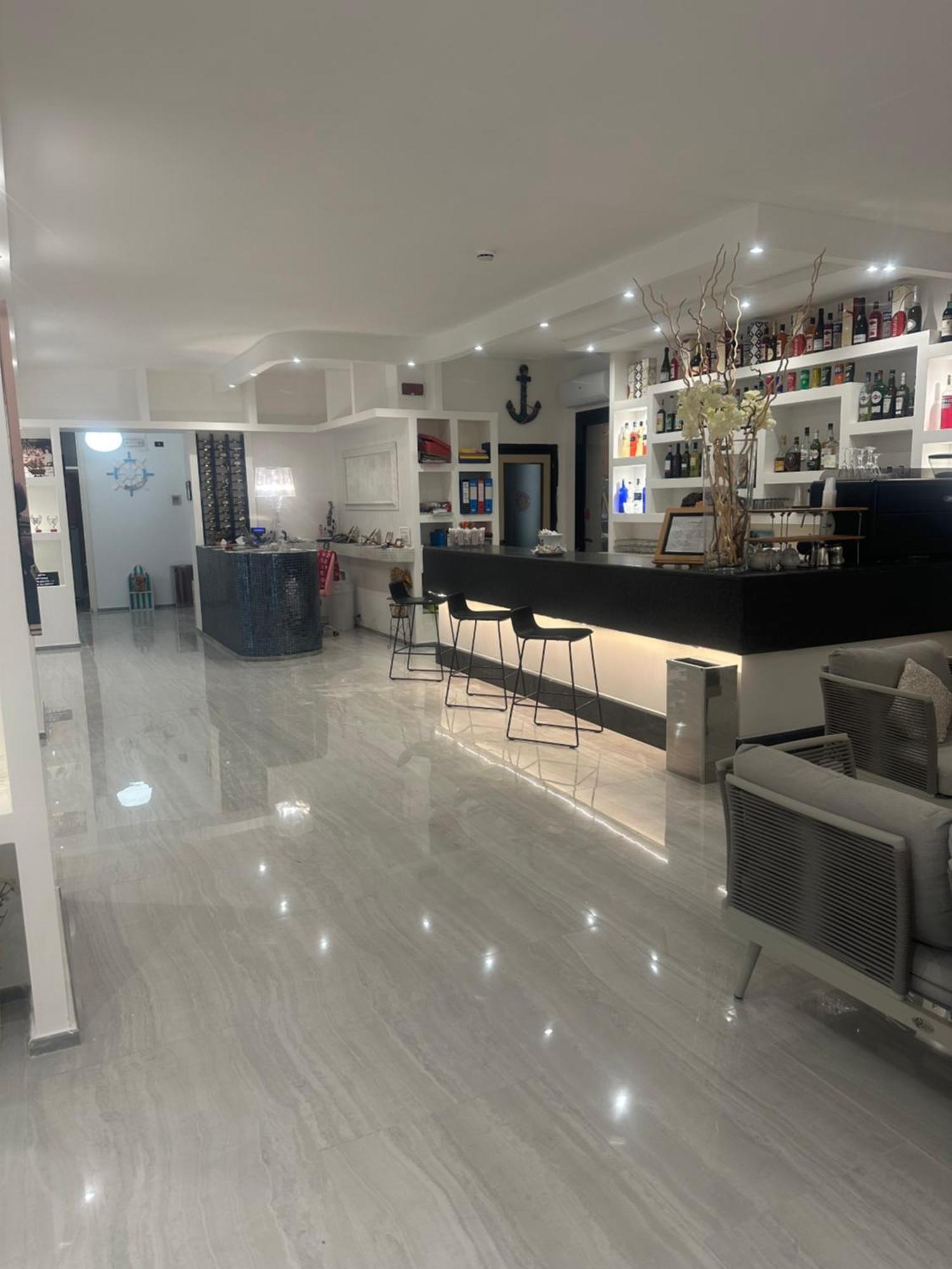 Hotel La Pergola Bellaria-Igea Marina Eksteriør billede