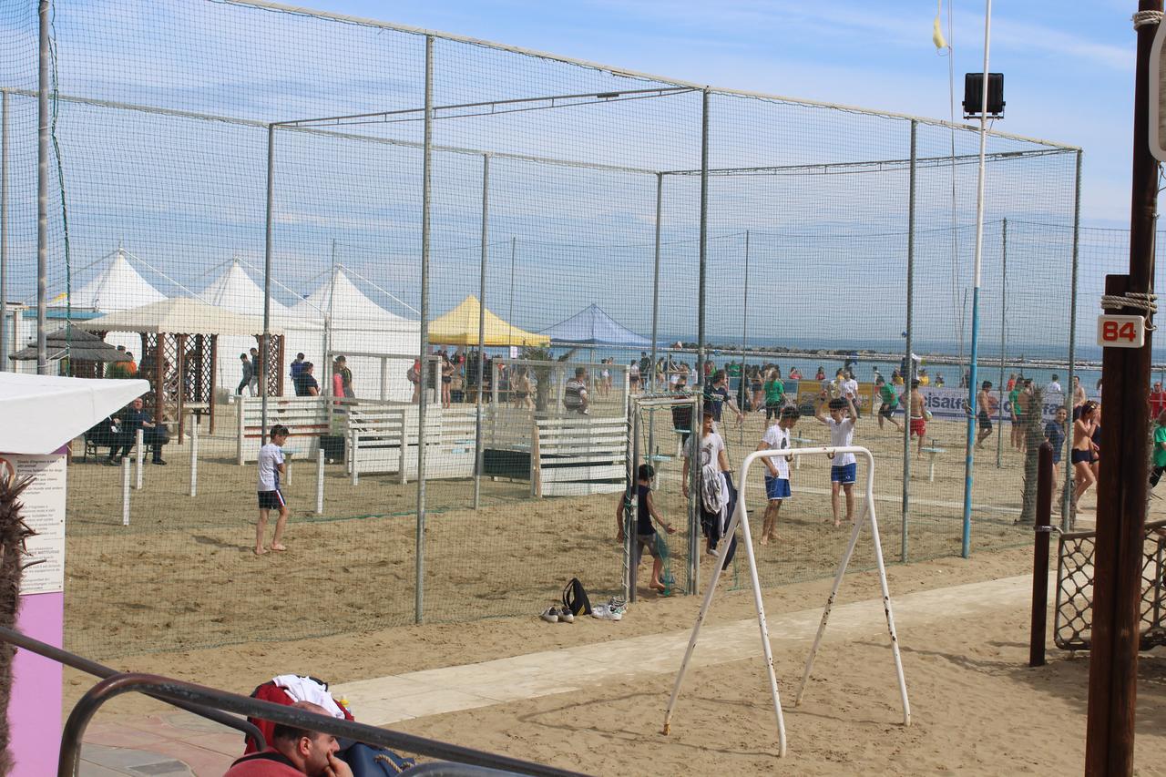 Hotel La Pergola Bellaria-Igea Marina Eksteriør billede